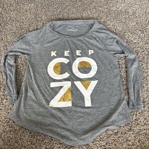 Aeropostale Gray Pajama Top with White and Gold Print